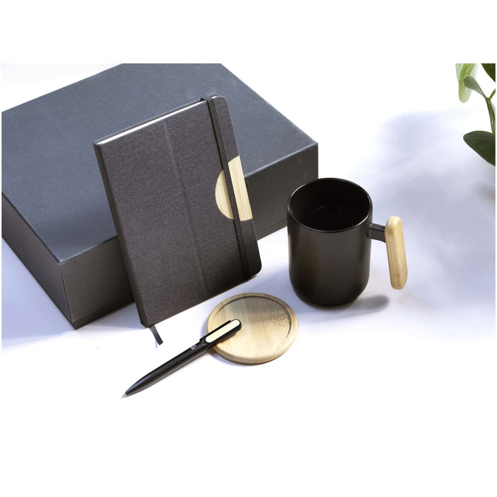 Laura geschenkset met A5 notitieboek met harde kaft en balpen (zwarte inkt)