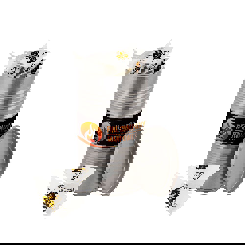 Olievat blikje, gevuld met snoep