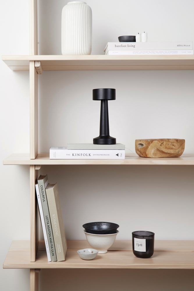 VINGA Maris RCS recycled ABS tafel lamp