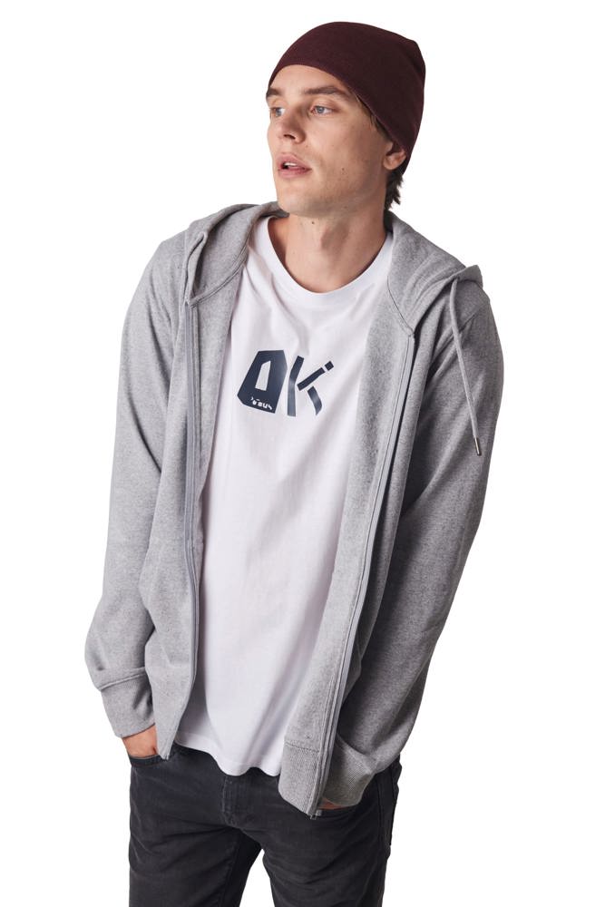 KP956 - Fijn gebreide muts
