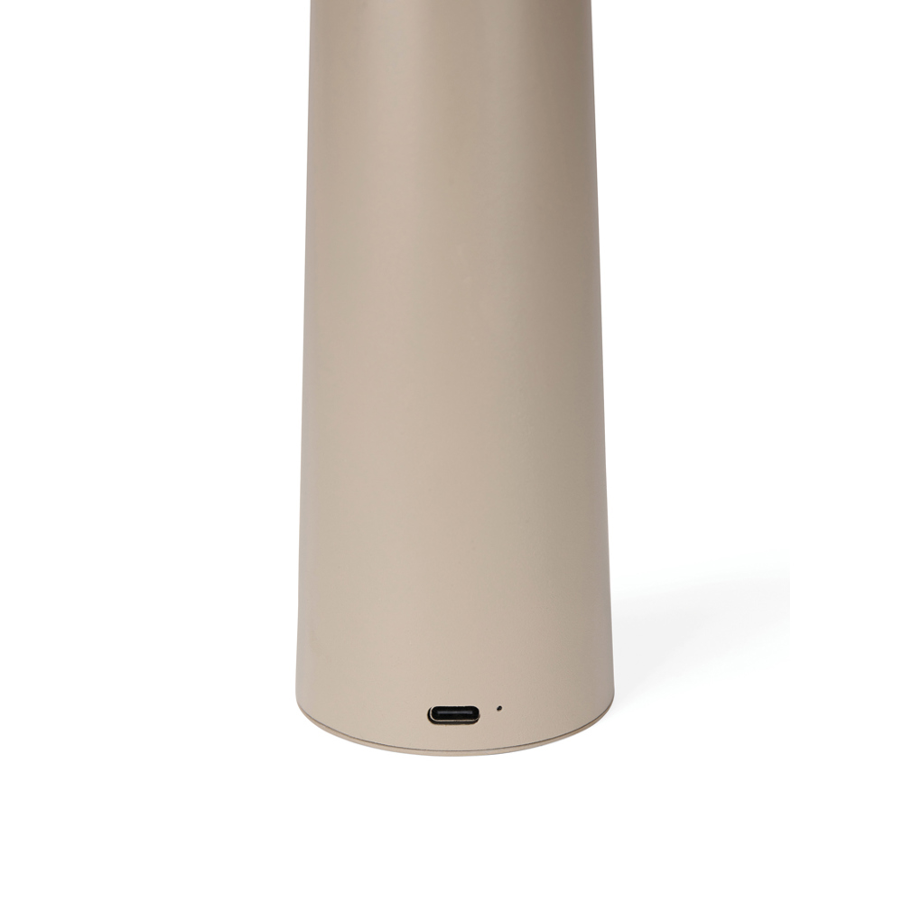 VINGA Avery RCS tafellamp